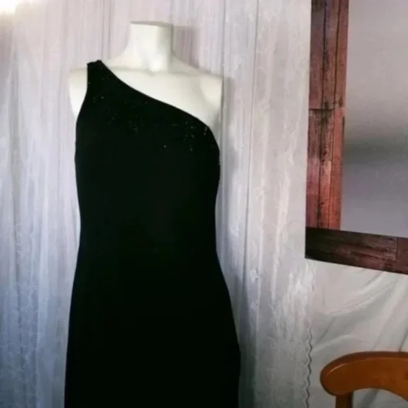 Jones NY Beaded One Shoulder Dress - Picture 4 of 13